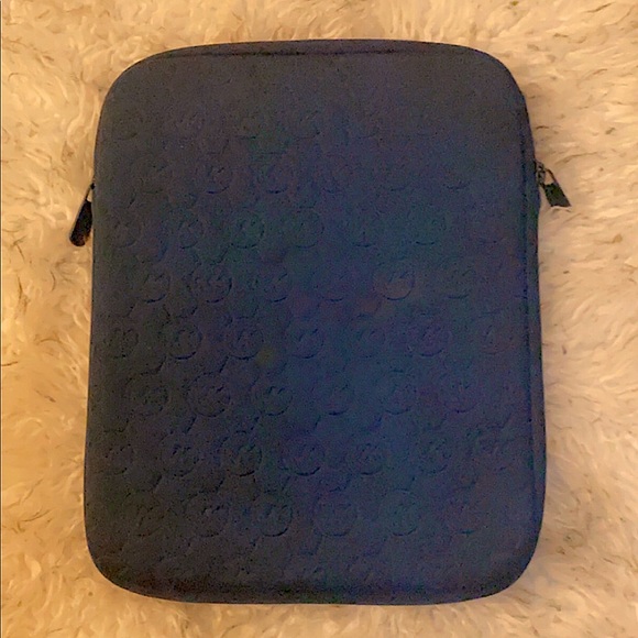 Michael Kors iPad/Tablet Case - Picture 5 of 6